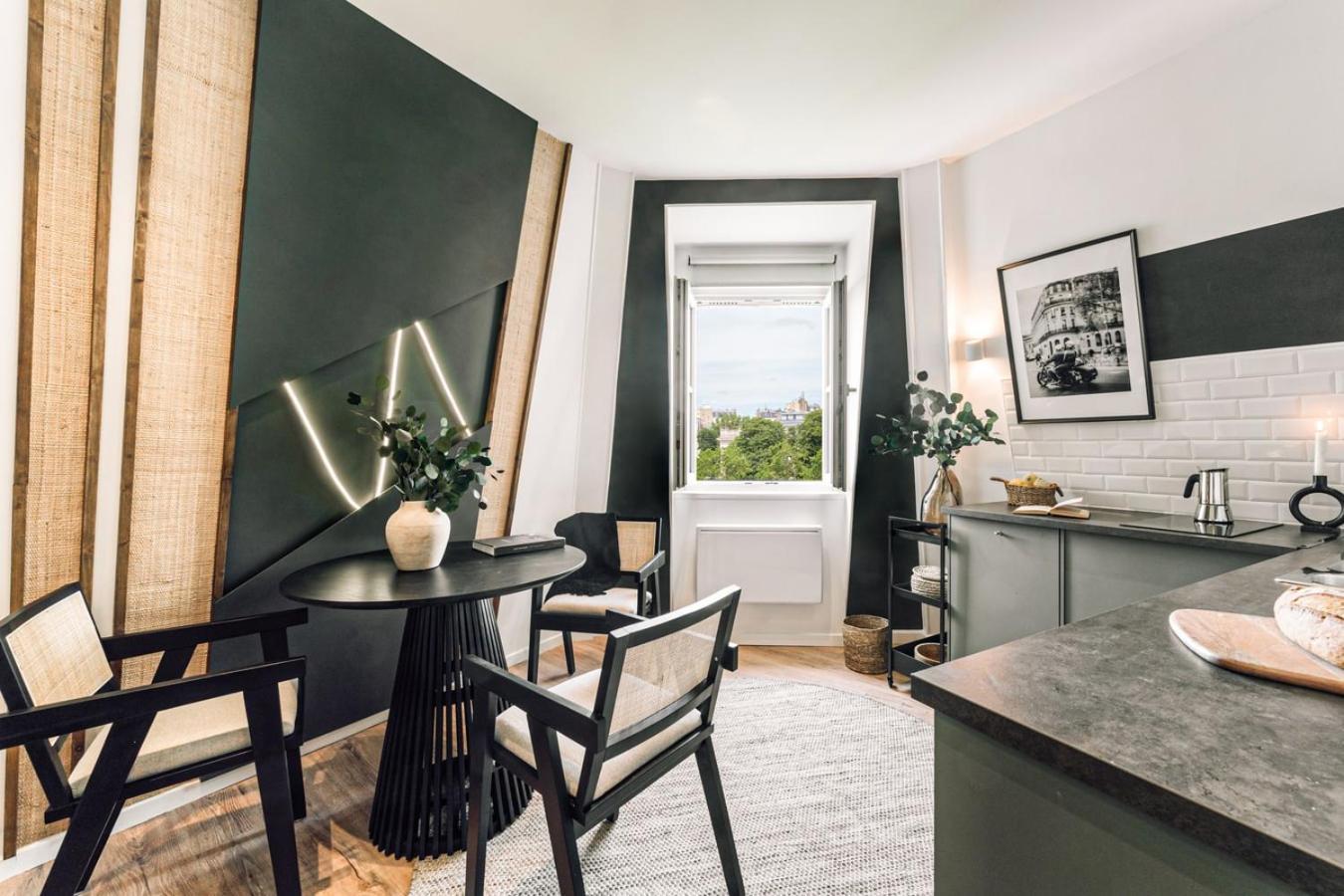Martin - 1 A Trocadero Apartment
